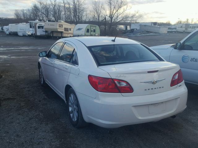 1C3CC5FB8AN208680 - 2010 CHRYSLER SEBRING LI WHITE photo 3