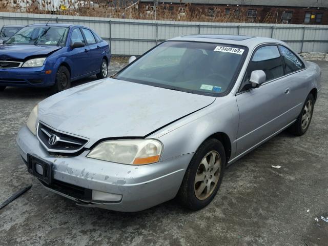 19UYA42471A015518 - 2001 ACURA 3.2CL SILVER photo 2