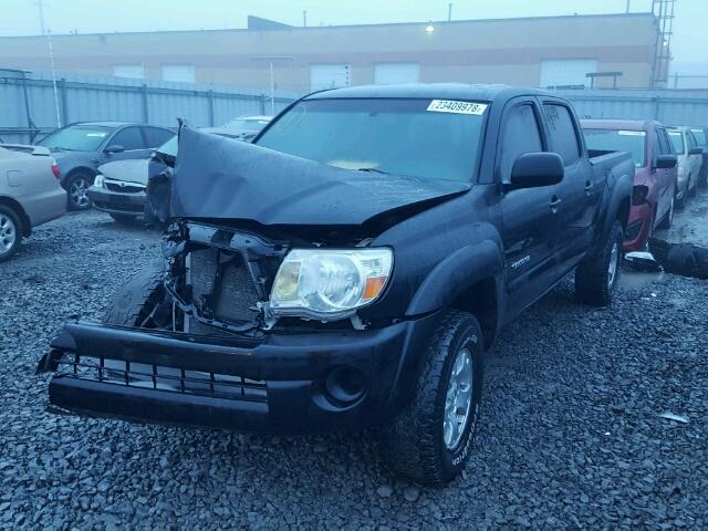 5TEMU52N39Z662017 - 2009 TOYOTA TACOMA DOU BLACK photo 2