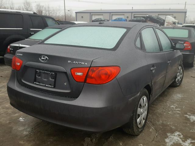 KMHDU46D18U475261 - 2008 HYUNDAI ELANTRA GL GRAY photo 4