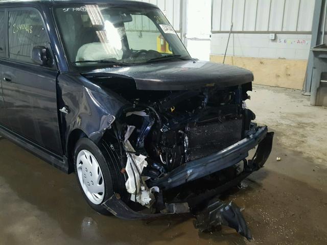 JTLKT324850205997 - 2005 TOYOTA SCION XB BLUE photo 9