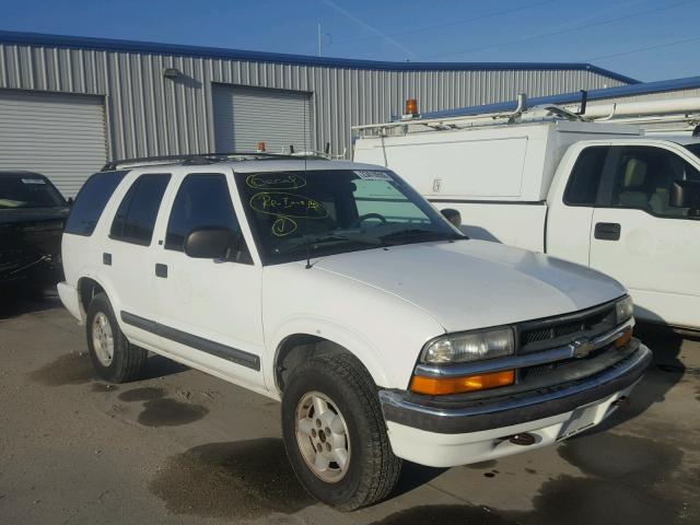 1GNDT13W7YK262782 - 2000 CHEVROLET BLAZER WHITE photo 1