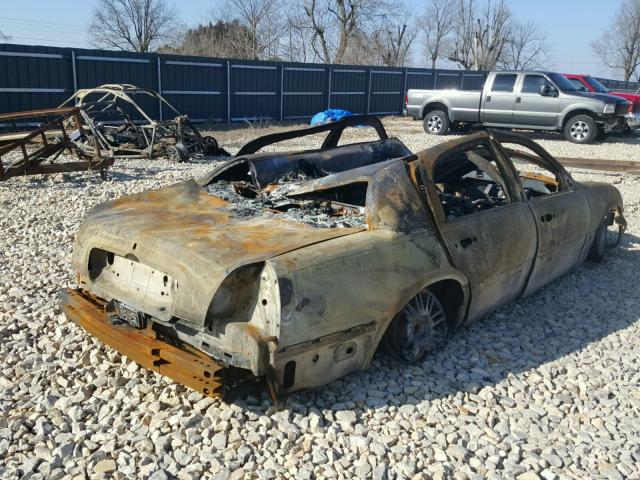 2LNHM82V88X654638 - 2008 LINCOLN TOWN CAR S BURN photo 4