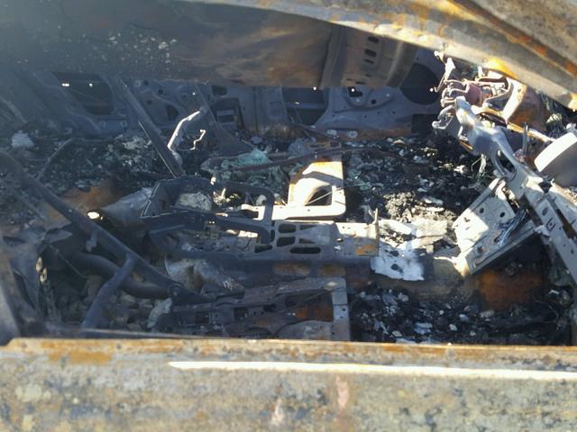 2LNHM82V88X654638 - 2008 LINCOLN TOWN CAR S BURN photo 5