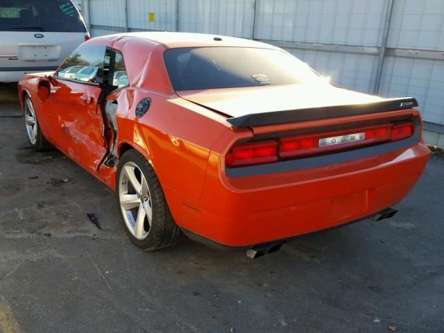 2B3LJ74W78H311838 - 2008 DODGE CHALLENGER ORANGE photo 3