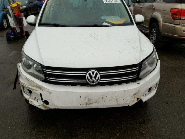 WVGAV7AXXCW547297 - 2012 VOLKSWAGEN TIGUAN S WHITE photo 9