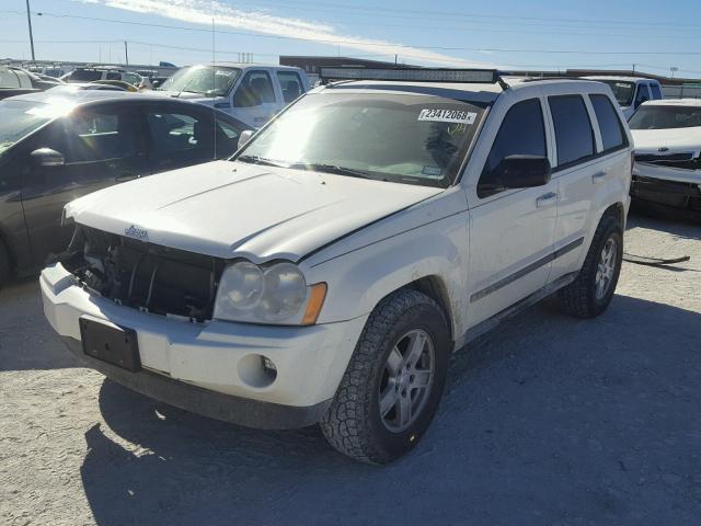 1J8GR48K67C646081 - 2007 JEEP GRAND CHER WHITE photo 2