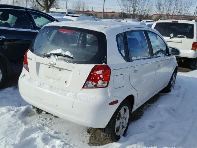 KL1TD66686B524937 - 2006 CHEVROLET AVEO BASE WHITE photo 4