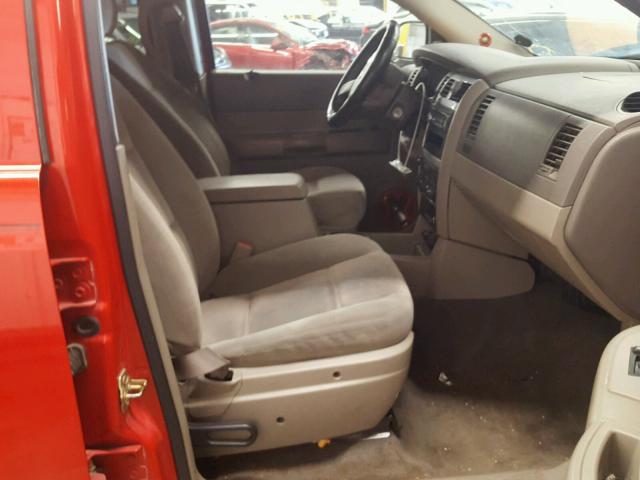 1D4HB48N04F168487 - 2004 DODGE DURANGO SL RED photo 5