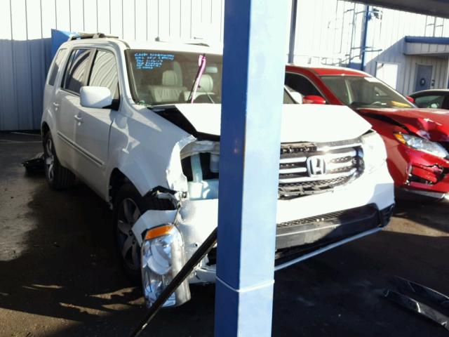 5FNYF4H93CB084607 - 2012 HONDA PILOT TOUR WHITE photo 1