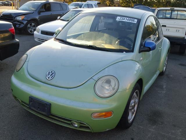 3VWBK21C92M401549 - 2002 VOLKSWAGEN NEW BEETLE GREEN photo 2