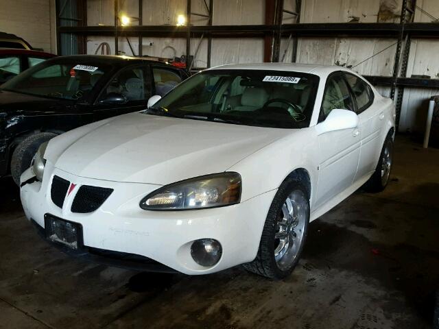 2G2WP552981176028 - 2008 PONTIAC GRAND PRIX WHITE photo 2