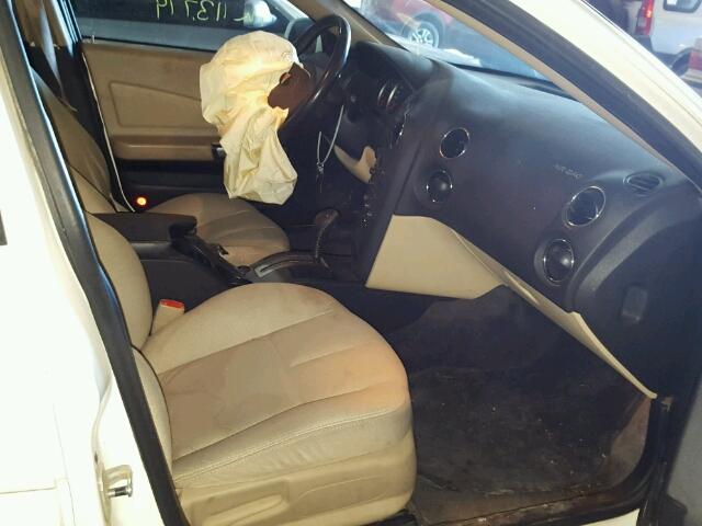 2G2WP552981176028 - 2008 PONTIAC GRAND PRIX WHITE photo 5