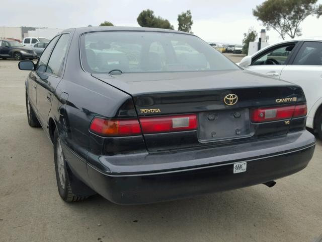 JT2BF28K8X0170604 - 1999 TOYOTA CAMRY LE BLACK photo 3