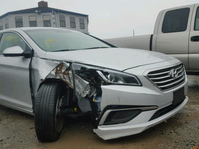 5NPE24AF3HH540077 - 2017 HYUNDAI SONATA SE SILVER photo 9