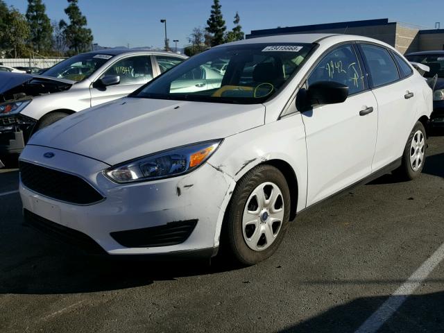 1FADP3E24HL258269 - 2017 FORD FOCUS S WHITE photo 2