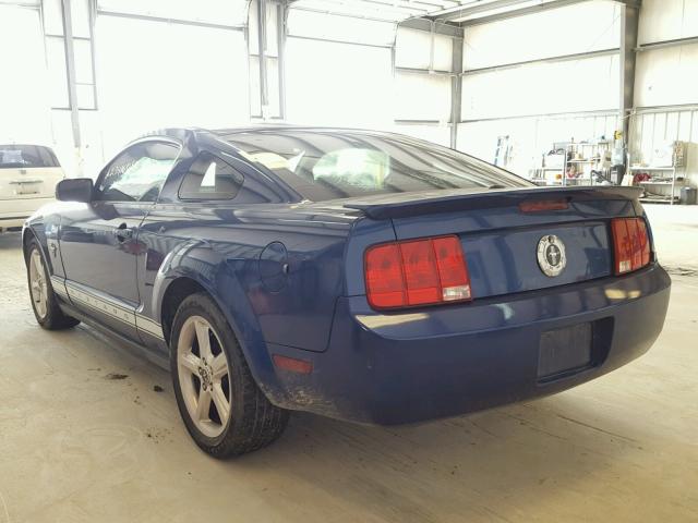 1ZVHT80N495111328 - 2009 FORD MUSTANG BLUE photo 3