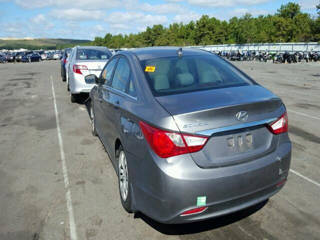 5NPEB4AC3DH603856 - 2013 HYUNDAI SONATA GLS GRAY photo 3