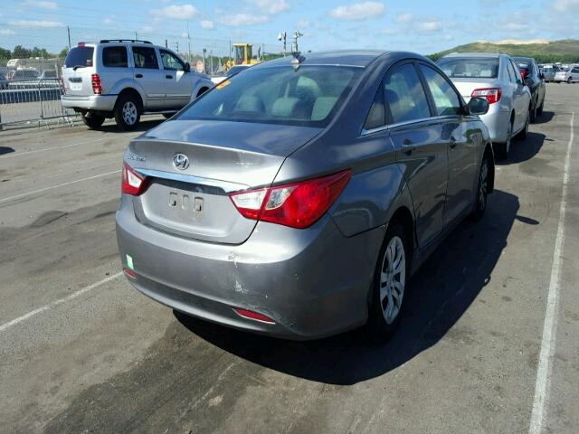 5NPEB4AC3DH603856 - 2013 HYUNDAI SONATA GLS GRAY photo 4