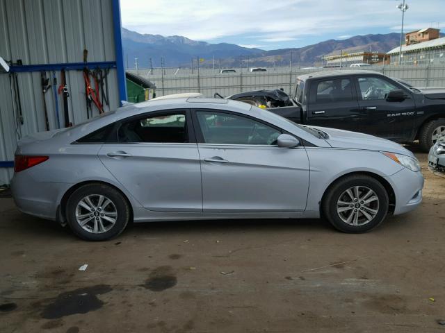 5NPEB4AC6BH200449 - 2011 HYUNDAI SONATA GLS SILVER photo 9