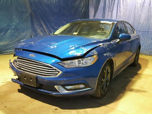 3FA6P0LUXJR102420 - 2018 FORD FUSION SE BLUE photo 2