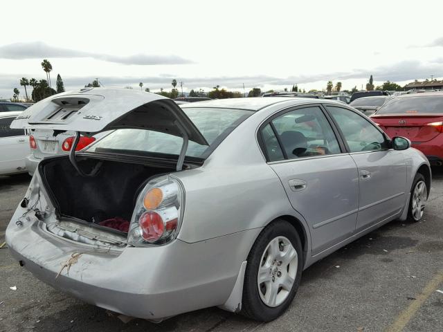 1N4AL11D03C258739 - 2003 NISSAN ALTIMA BAS SILVER photo 4