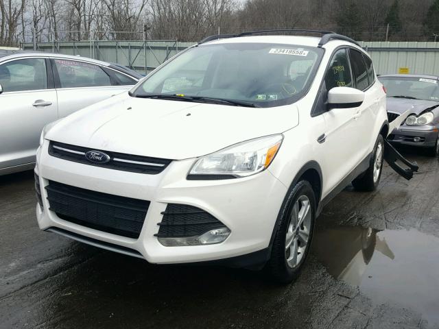 1FMCU9GXXDUA77400 - 2013 FORD ESCAPE SE WHITE photo 2