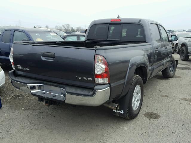 3TMMU4FN8EM066672 - 2014 TOYOTA TACOMA DOU GRAY photo 4