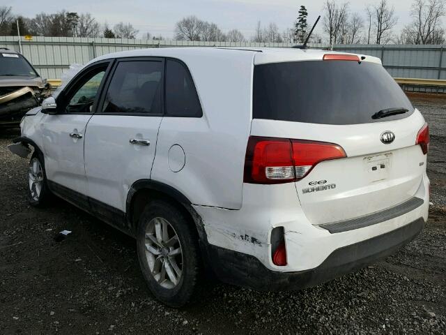 5XYKT3A69FG579853 - 2015 KIA SORENTO LX WHITE photo 3