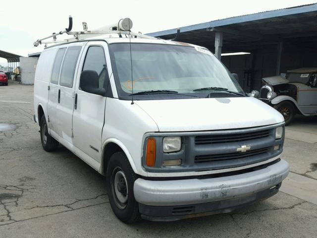 1GCFG25W711130724 - 2001 CHEVROLET EXPRESS G2 WHITE photo 1