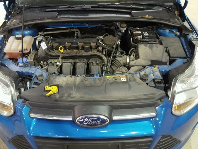 1FADP3K25DL225117 - 2013 FORD FOCUS SE BLUE photo 7