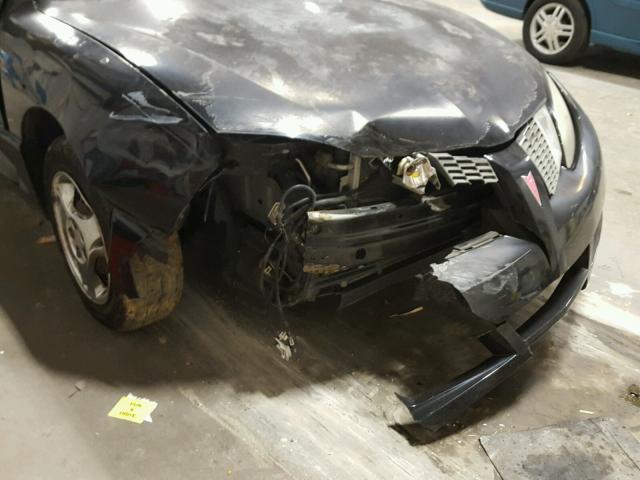 1G2JB12F447223827 - 2004 PONTIAC SUNFIRE BLACK photo 9