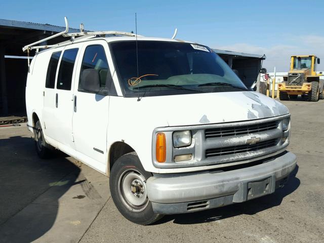 1GCFG25W111163427 - 2001 CHEVROLET EXPRESS G2 WHITE photo 1