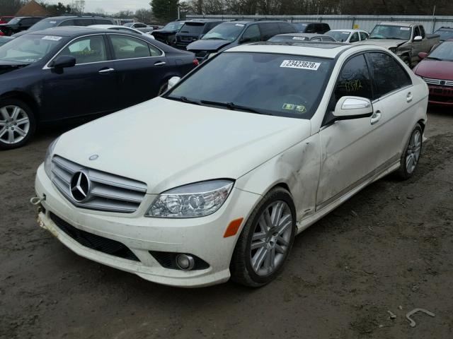 WDDGF54X89R076968 - 2009 MERCEDES-BENZ C 300 WHITE photo 2