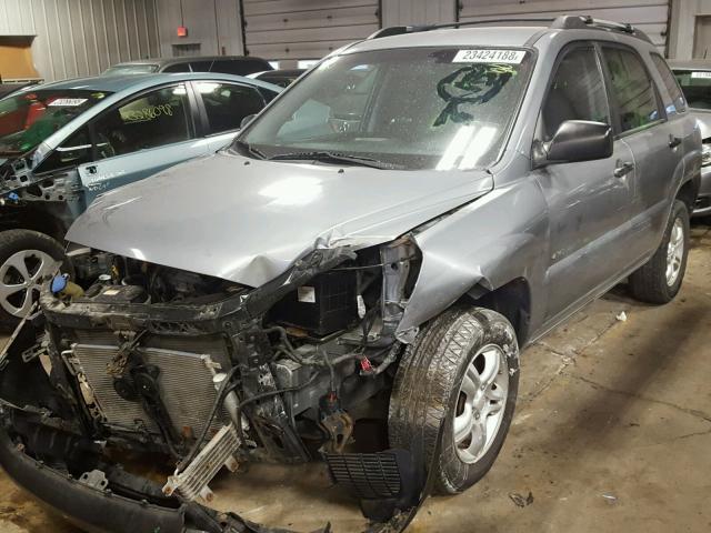 KNDJE723677420840 - 2007 KIA SPORTAGE E GRAY photo 2