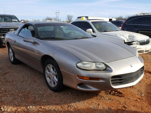 2G1FP22K812127443 - 2001 CHEVROLET CAMARO SILVER photo 1