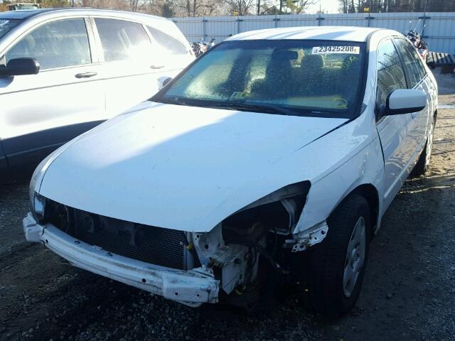 1HGCM55495A135247 - 2005 HONDA ACCORD LX WHITE photo 2