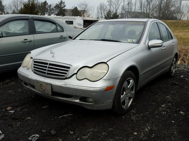 WDBRF81J14F548554 - 2004 MERCEDES-BENZ C 240 4MAT SILVER photo 2