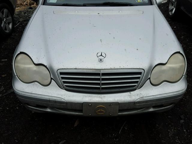 WDBRF81J14F548554 - 2004 MERCEDES-BENZ C 240 4MAT SILVER photo 7