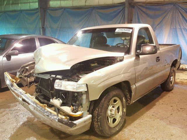 1GCEC14W4YZ144398 - 2000 CHEVROLET SILVERADO GRAY photo 2