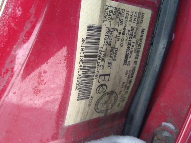 3N1BC13E49L385952 - 2009 NISSAN VERSA S RED photo 9