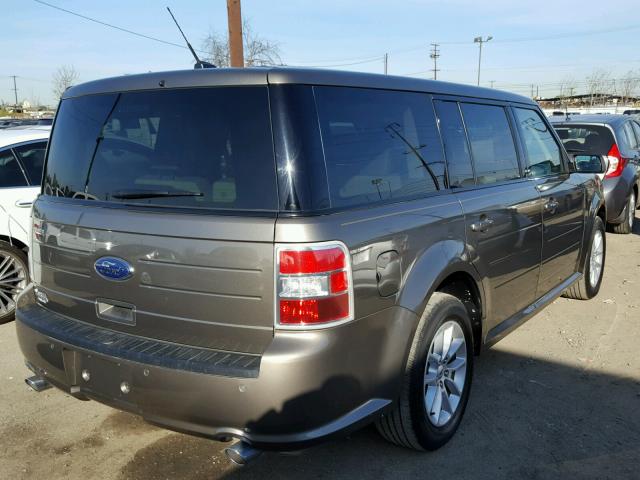 2FMGK5B8XEBD42565 - 2014 FORD FLEX SE GRAY photo 4