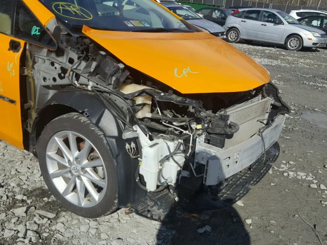 JTDZN3EU6C3101018 - 2012 TOYOTA PRIUS V ORANGE photo 9