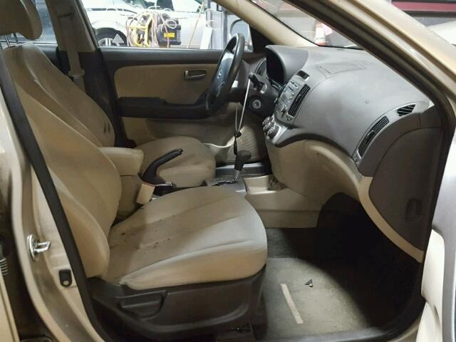 KMHDU46DX9U665903 - 2009 HYUNDAI ELANTRA GL TAN photo 5