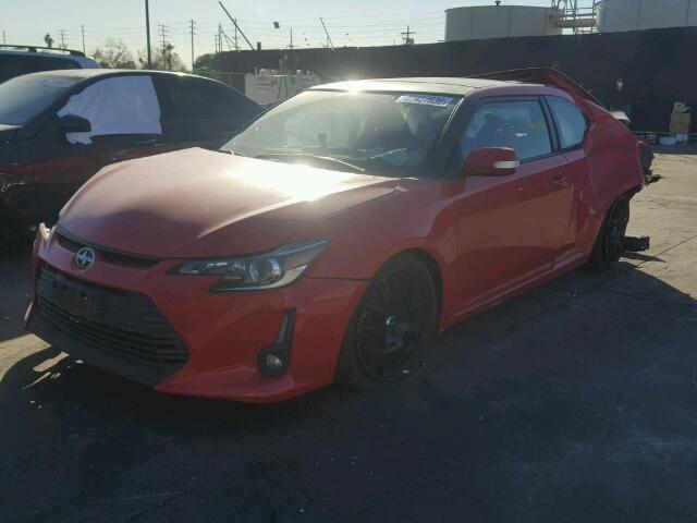 JTKJF5C75E3074909 - 2014 TOYOTA SCION TC RED photo 2