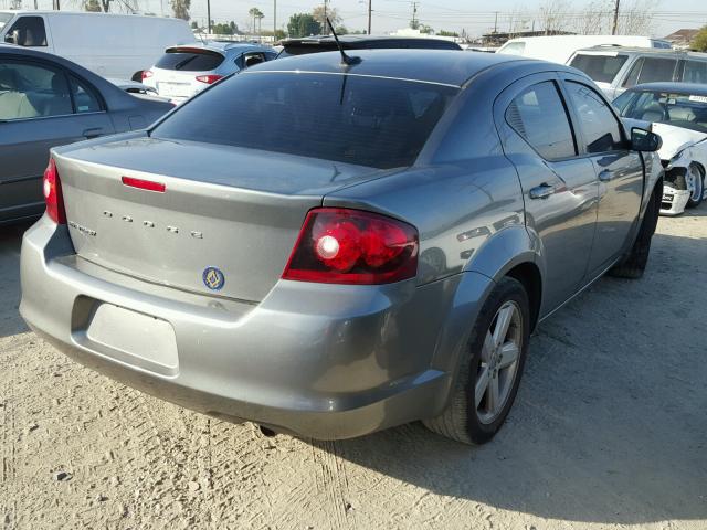 1C3CDZAB3DN660942 - 2013 DODGE AVENGER SE GRAY photo 4