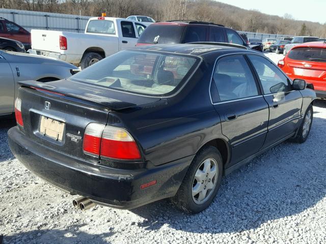 1HGCE6675TA026180 - 1996 HONDA ACCORD EX BLACK photo 4