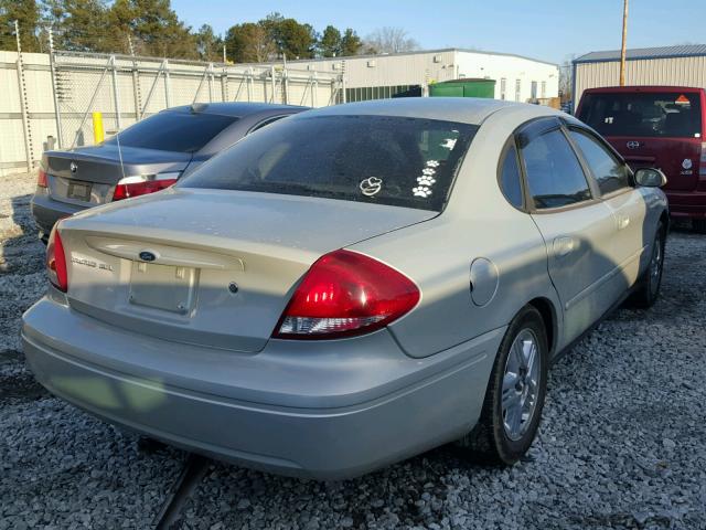 1FAFP56205A252978 - 2005 FORD TAURUS SEL GREEN photo 4