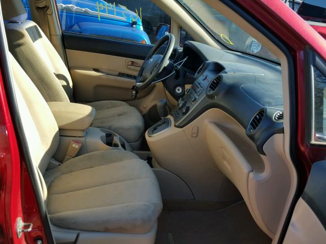 KNAFG525X77087030 - 2007 KIA RONDO BASE RED photo 5