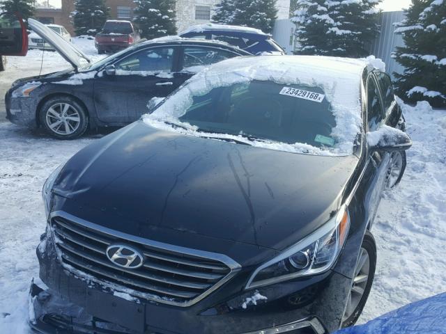 5NPE24AA7FH135163 - 2015 HYUNDAI SONATA ECO BLACK photo 2